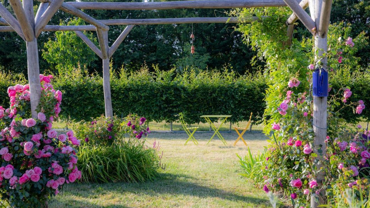 Quettreville-sur-Sienne Au Manoir Des Loges Bed & Breakfast エクステリア 写真
